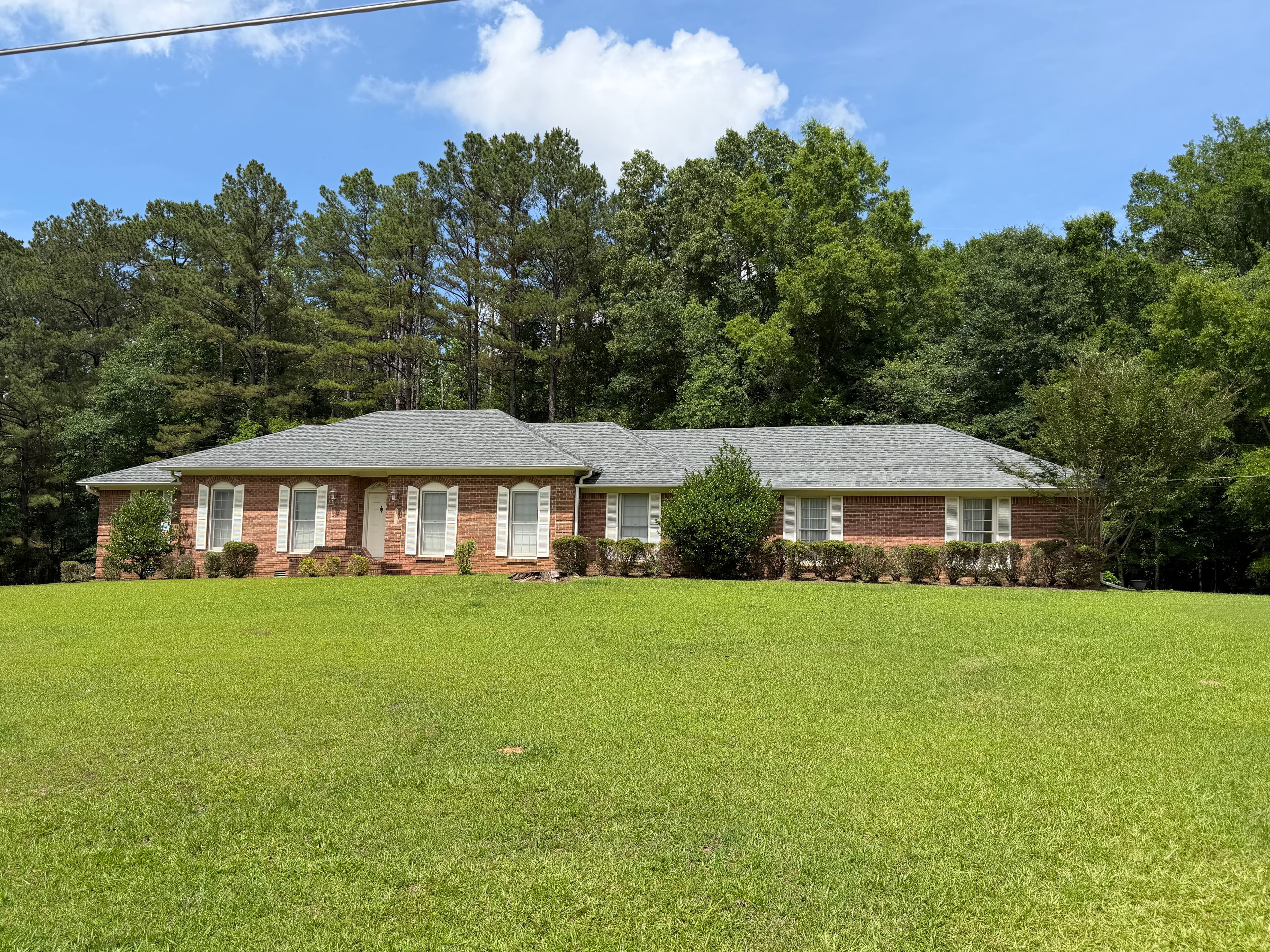Project Full Roof Tear-Off and Reinstall on a Fayette Home image