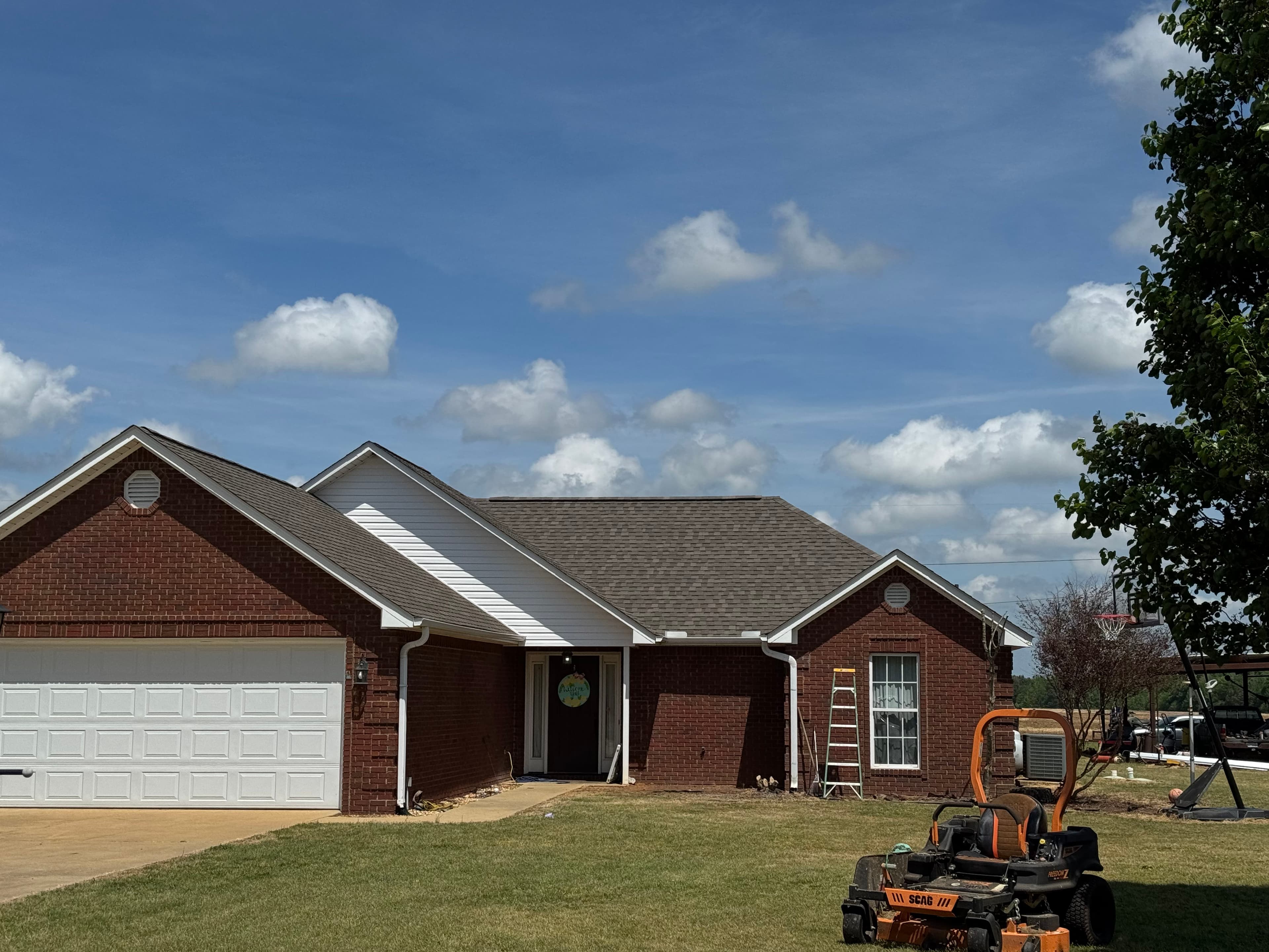 Project New Roof Install on a Brick Ranch in Caledonia MS image