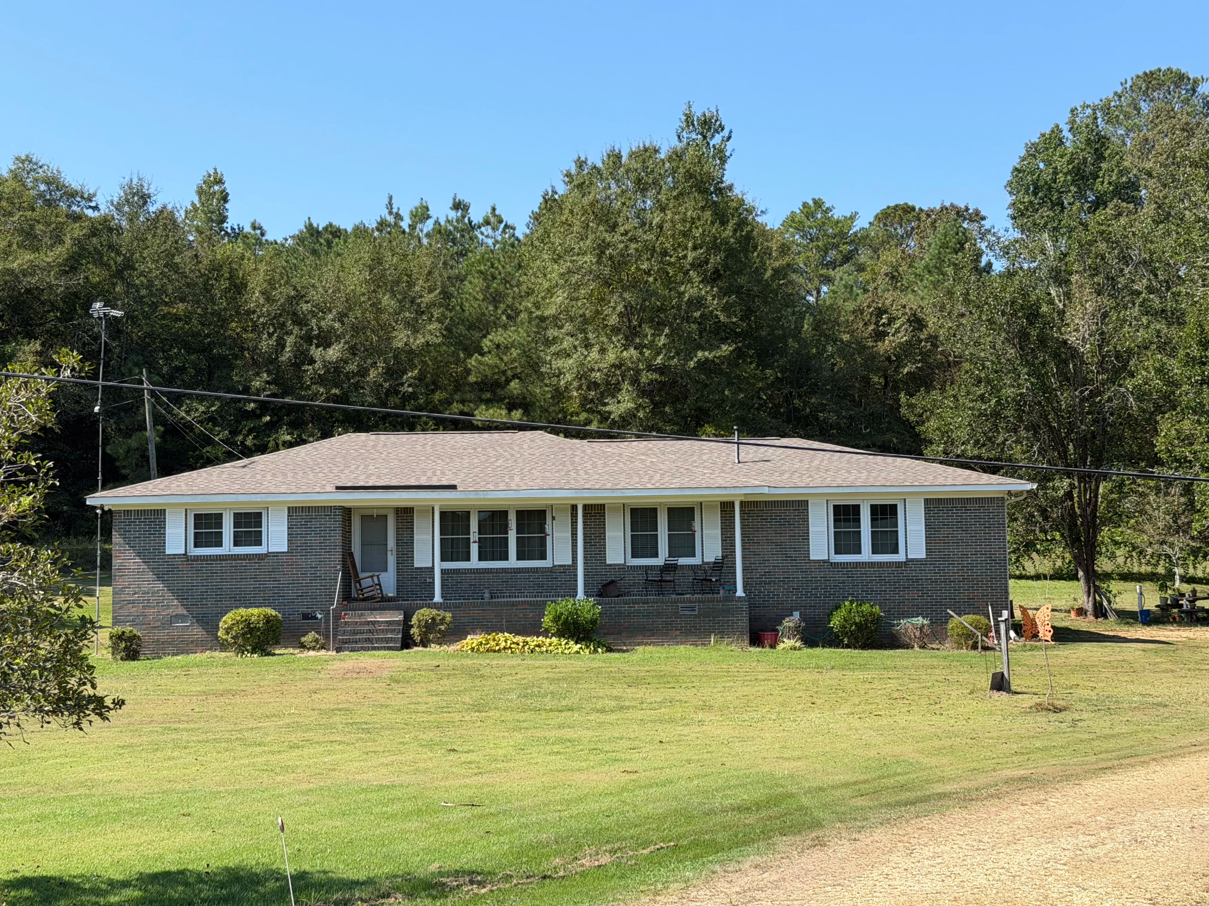 Project Fresh Shingle Roof on a Brick Ranch in Guin, AL image
